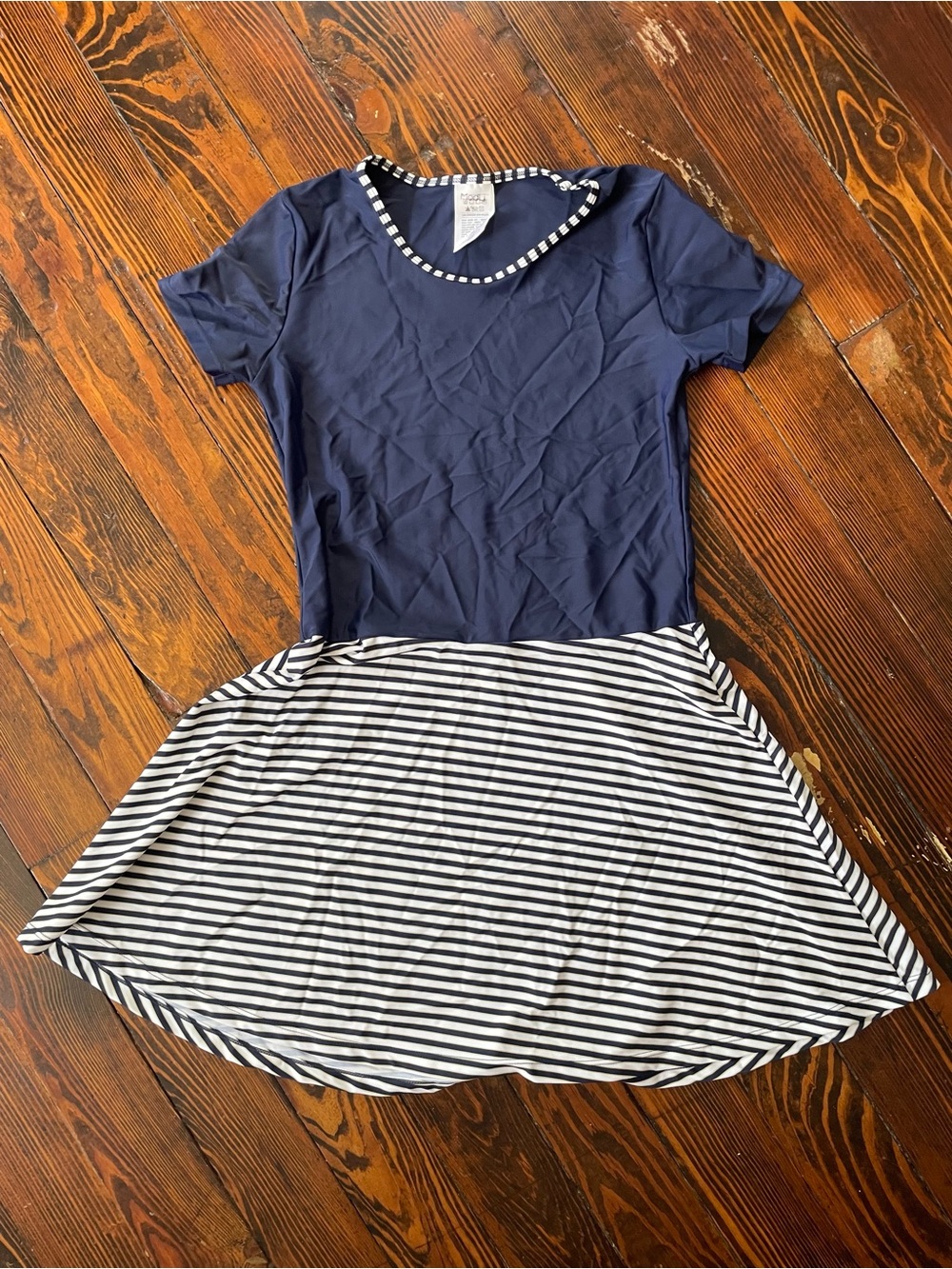 Women’s modest swim/athletic dress